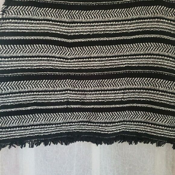 LOFT Skirt Size 8 Striped Boho Mini Western Aztec Strip Black White Cotton Blend - Picture 4 of 11